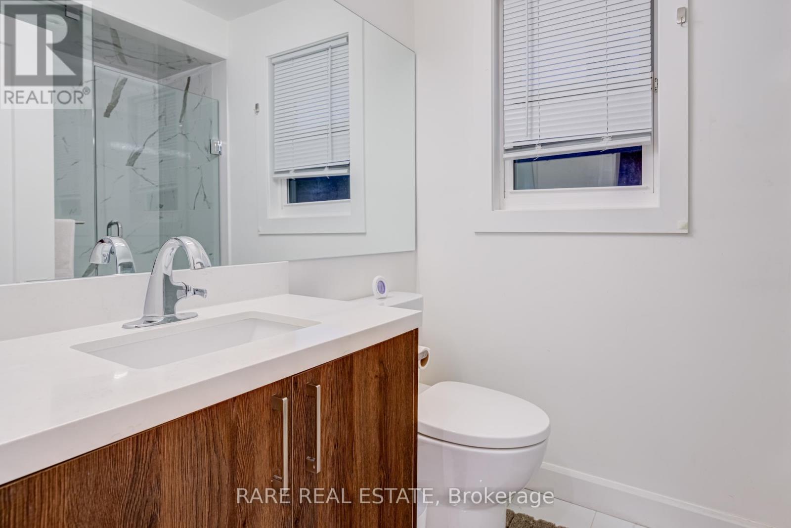 98 Hay Avenue, Toronto, Ontario  M8Z 1G4 - Photo 17 - W12424889