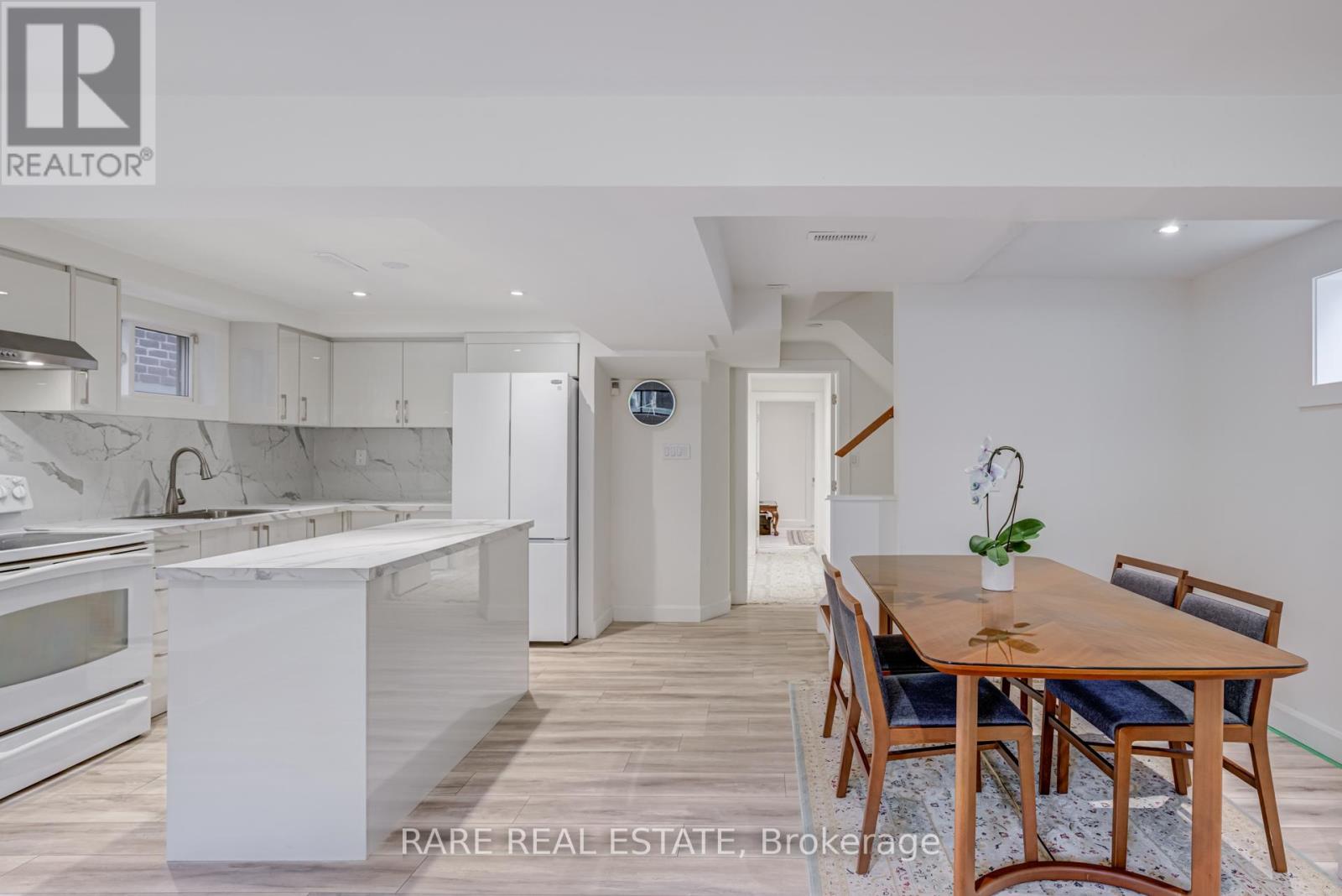 98 Hay Avenue, Toronto, Ontario  M8Z 1G4 - Photo 21 - W12424889