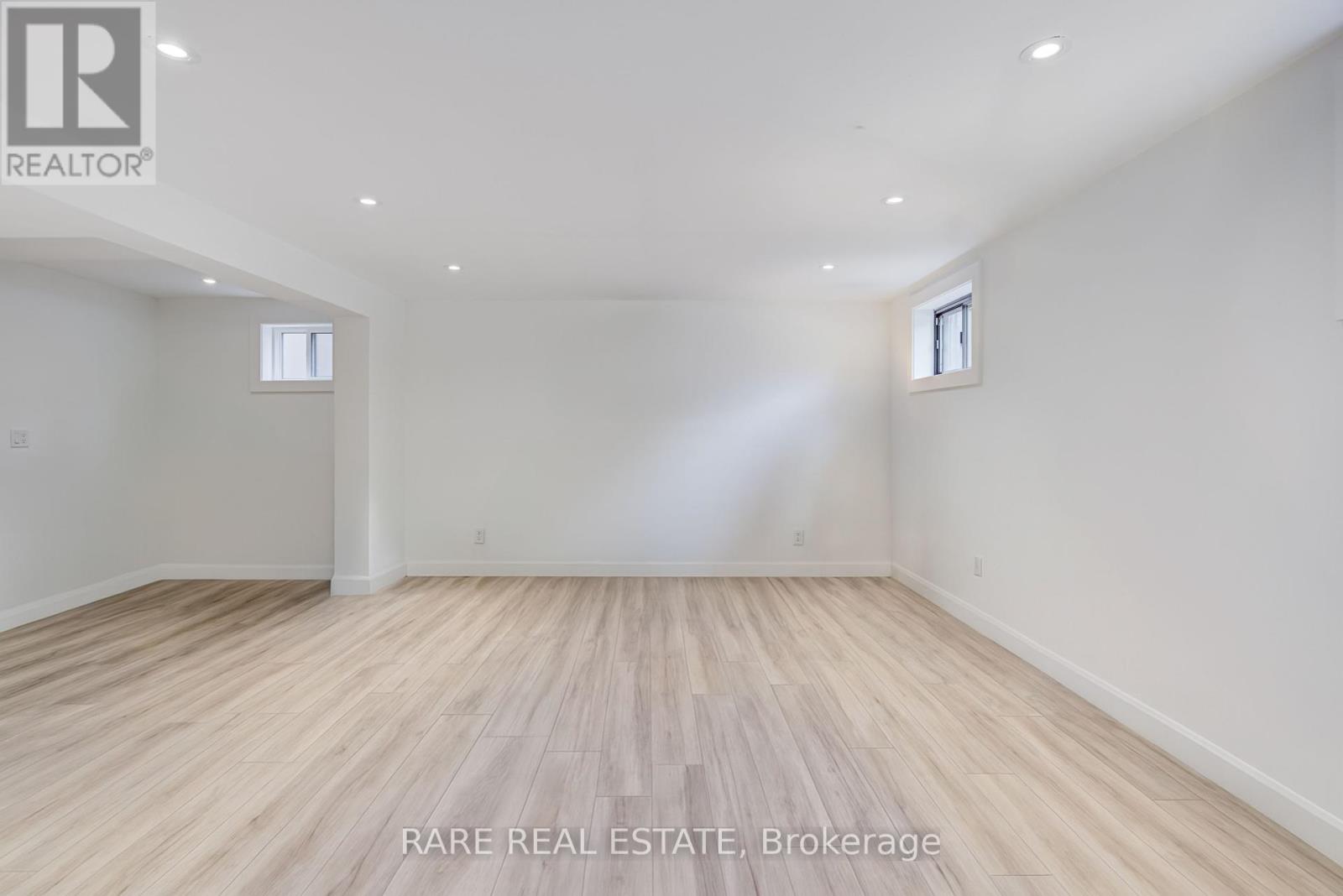 98 Hay Avenue, Toronto, Ontario  M8Z 1G4 - Photo 24 - W12424889