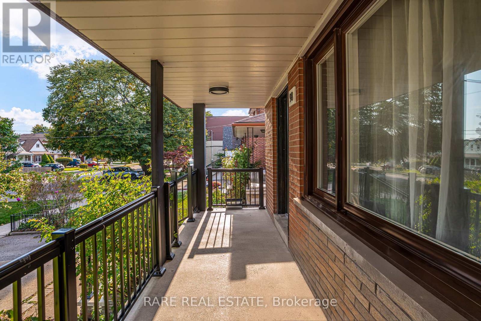 98 Hay Avenue, Toronto, Ontario  M8Z 1G4 - Photo 4 - W12424889