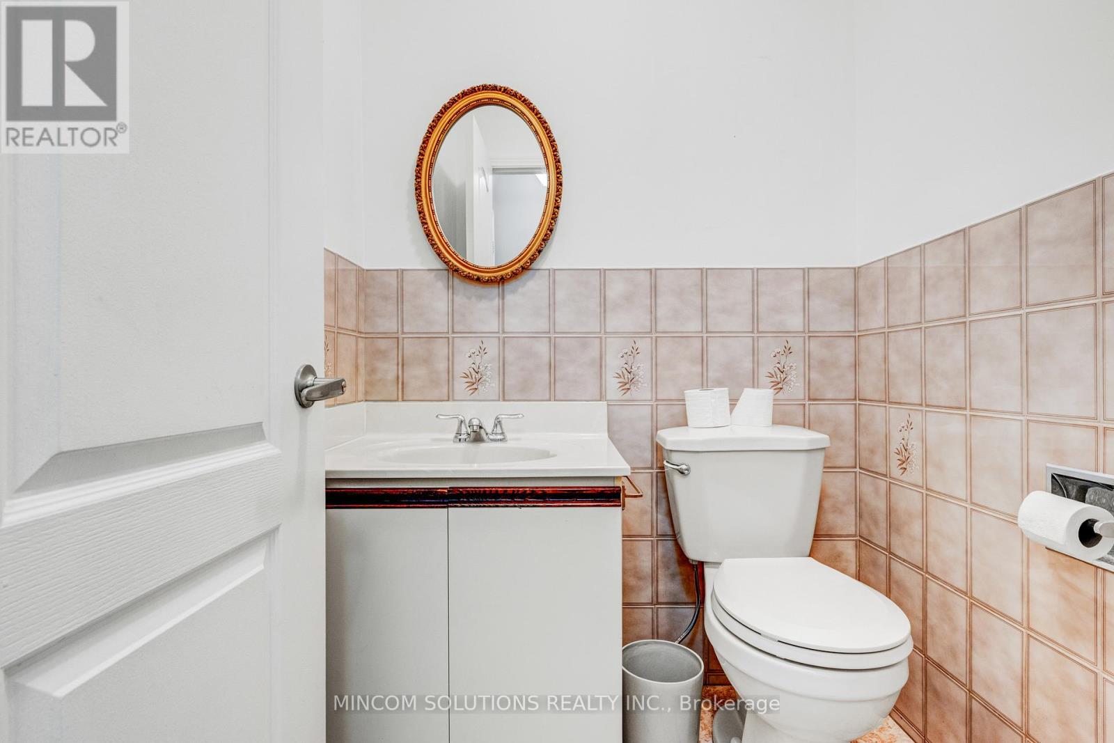 2394 Credit Valley Road E, Mississauga, Ontario  L5M 4E6 - Photo 14 - W12424900