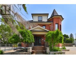 MAIN - 15 MISSISSAUGA ROAD S, Mississauga, Ontario