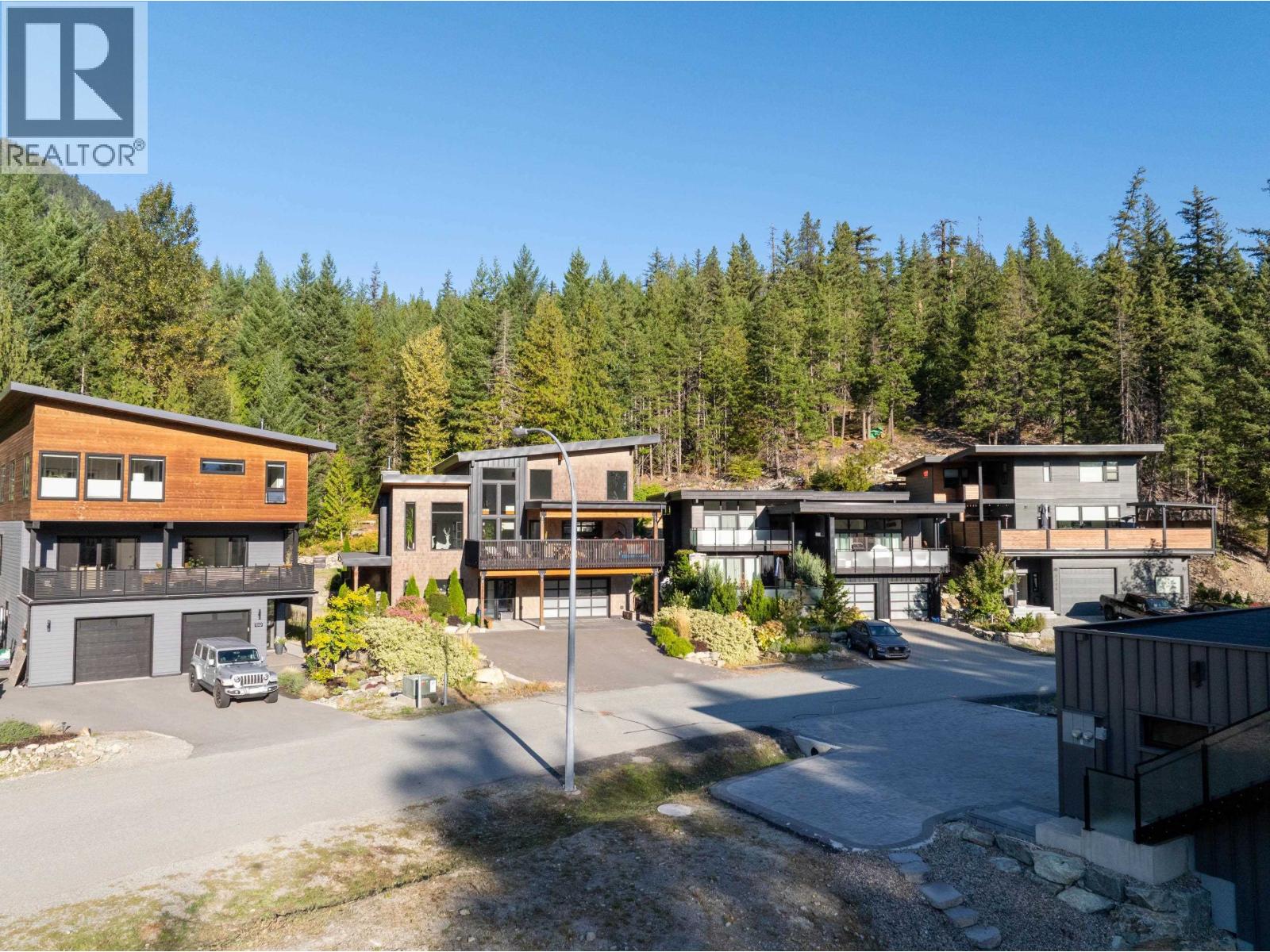 1317 Eagle Drive, Pemberton, British Columbia  V0N 2L0 - Photo 16 - R3051964