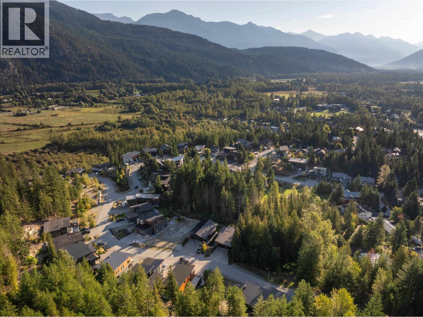 1317 Eagle Drive, Pemberton, British Columbia  V0N 2L0 - Photo 9 - R3051964