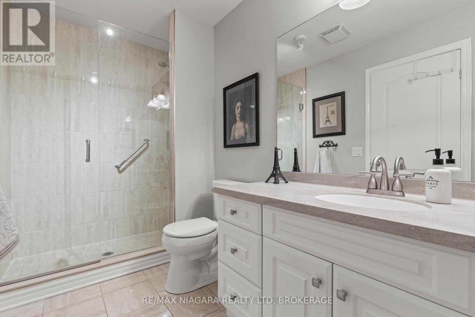 42 Rose Glen Crescent, Niagara-On-The-Lake, Ontario  L0S 1J0 - Photo 20 - X12424915