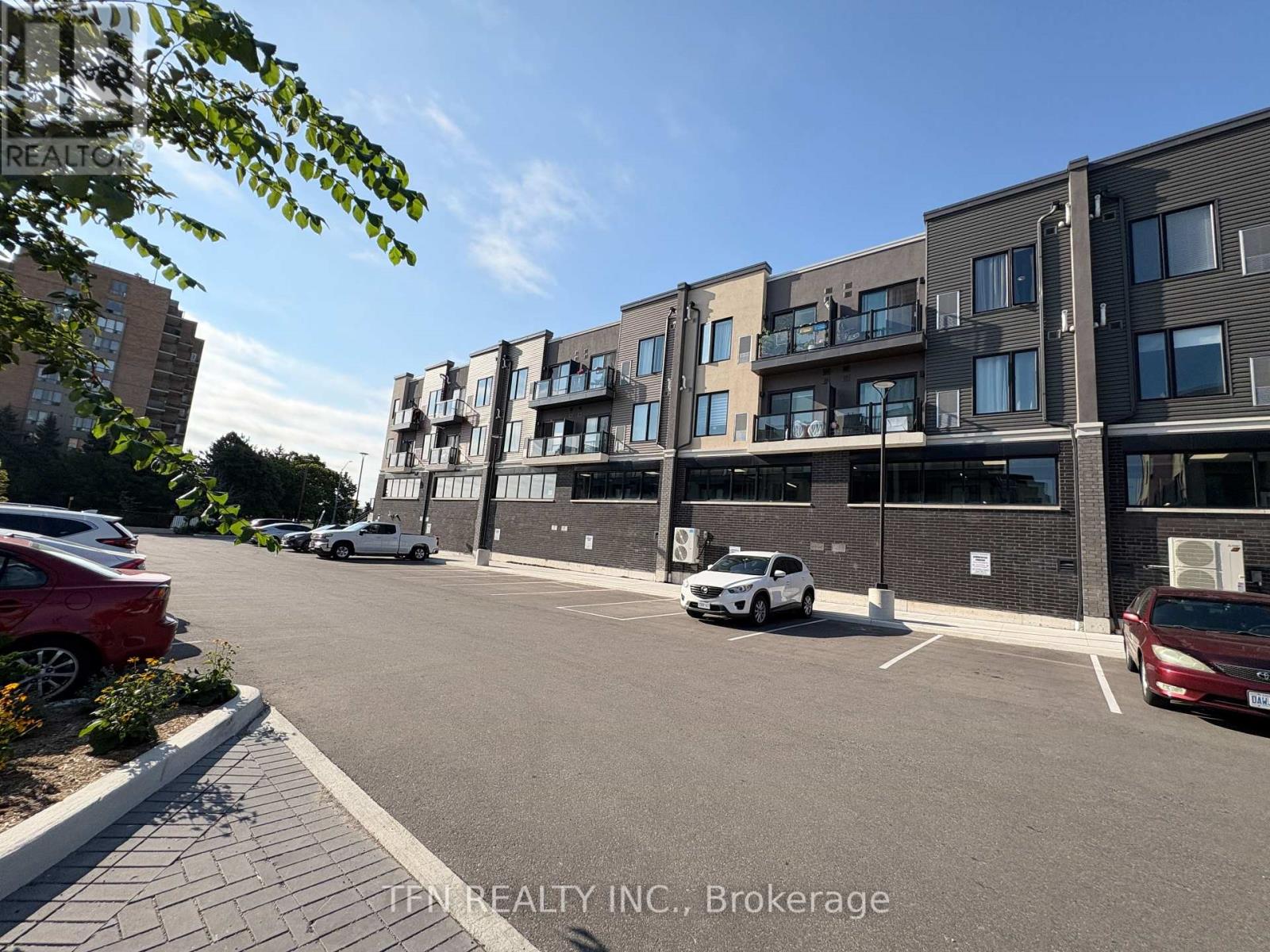 307 - 3401 Ridgeway Drive, Mississauga, Ontario  L5L 0B9 - Photo 35 - W12400696