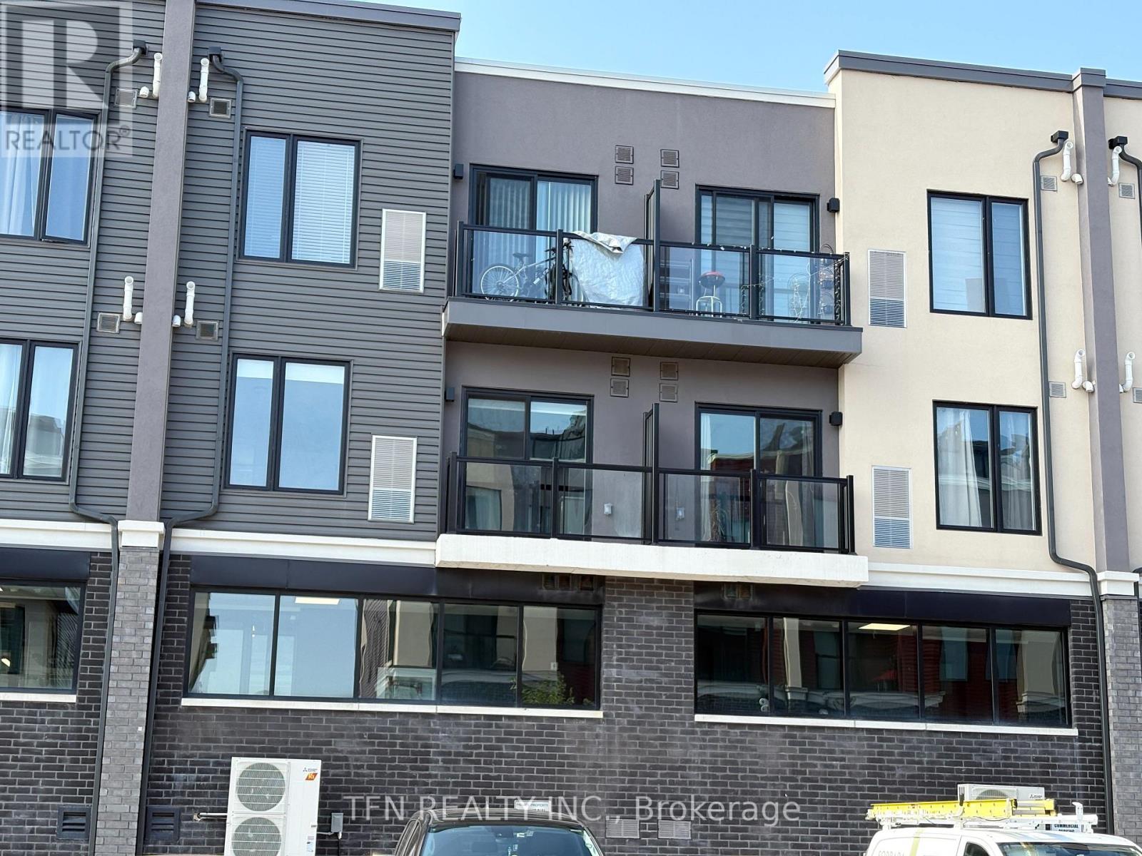 307 - 3401 Ridgeway Drive, Mississauga, Ontario  L5L 0B9 - Photo 36 - W12400696