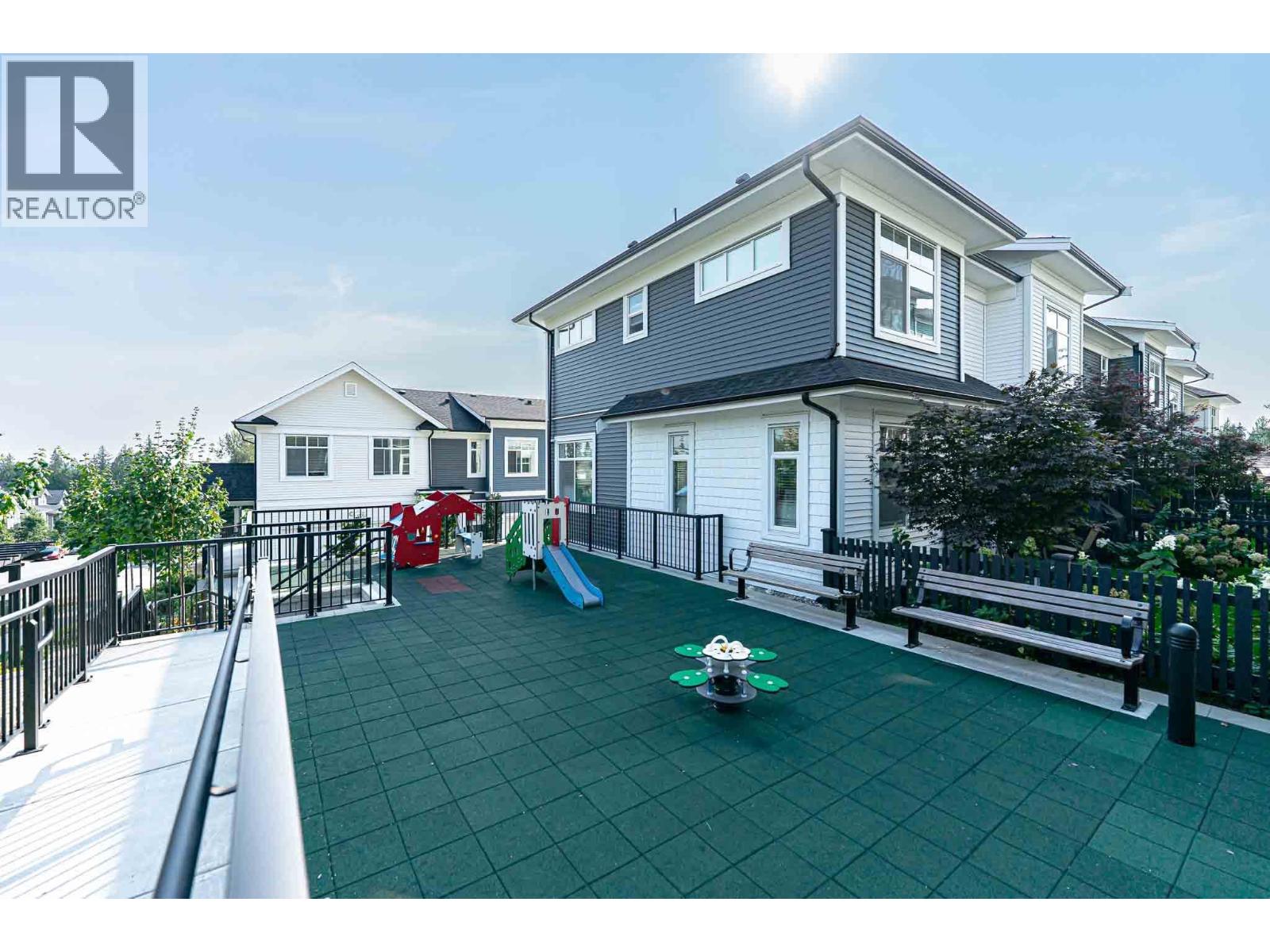 112 3489 Baycrest Avenue, Coquitlam, British Columbia  V3B 0T4 - Photo 2 - R3051956