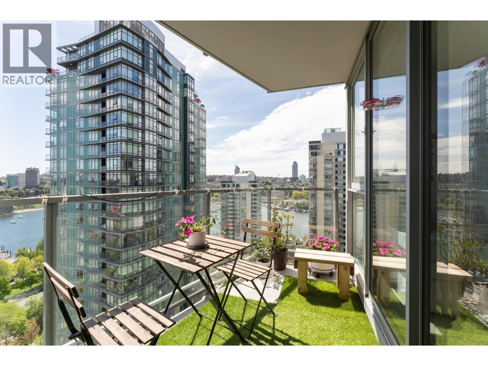 2201 1408 Strathmore Mews, Vancouver, British Columbia  V6Z 3A9 - Photo 1 - R3051957