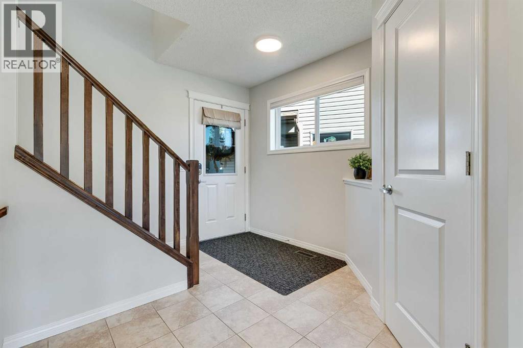 233 Cimarron Vista Way, Okotoks, Alberta  T1S 0K7 - Photo 4 - A2257776