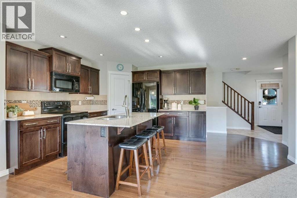 233 Cimarron Vista Way, Okotoks, Alberta  T1S 0K7 - Photo 6 - A2257776