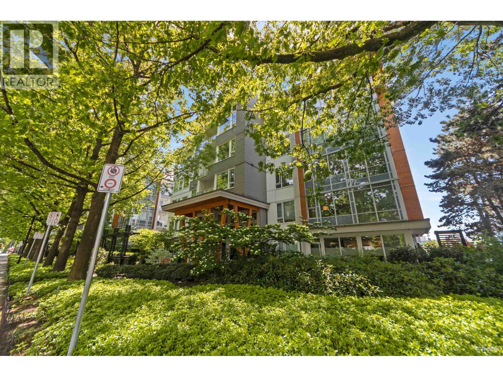 107 277 W 1st Street, North Vancouver, British Columbia  V7M 0E8 - Photo 2 - R3051961
