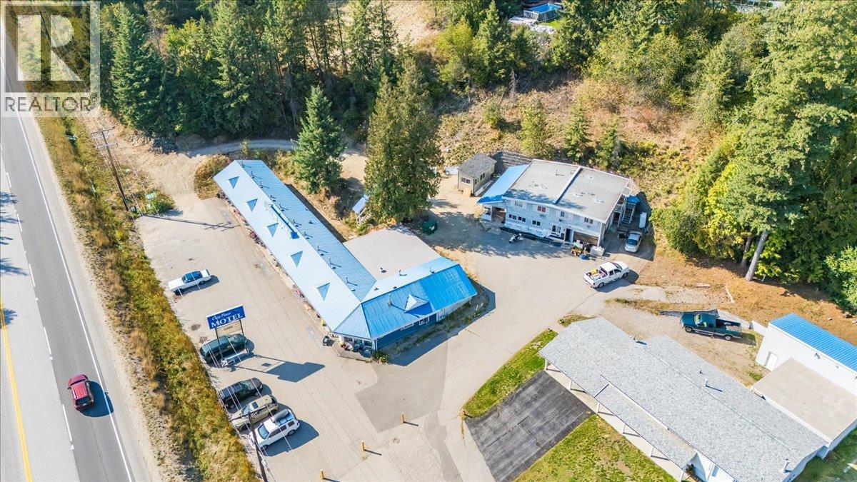 2100 Crestview Crescent, Castlegar, British Columbia  V1N 3B3 - Photo 40 - 10363815