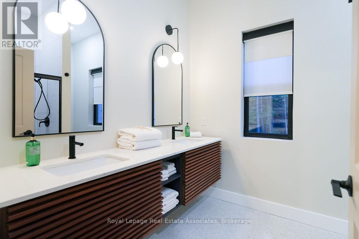 18 Tamarac Road, South Bruce Peninsula, Ontario  N0H 2T0 - Photo 15 - X12424870