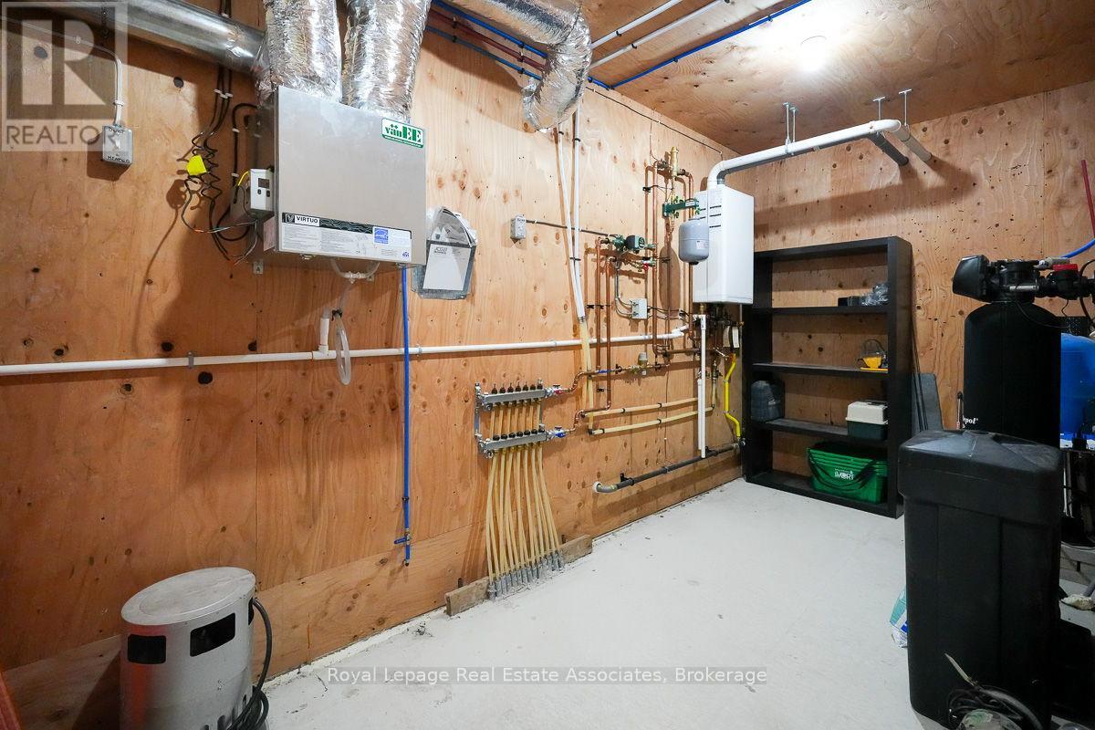 18 Tamarac Road, South Bruce Peninsula, Ontario  N0H 2T0 - Photo 26 - X12424870