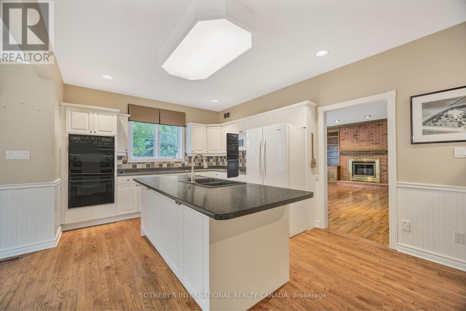 17606 Thorndale Road, Thames Centre, Ontario  N0M 2P0 - Photo 13 - X12424885