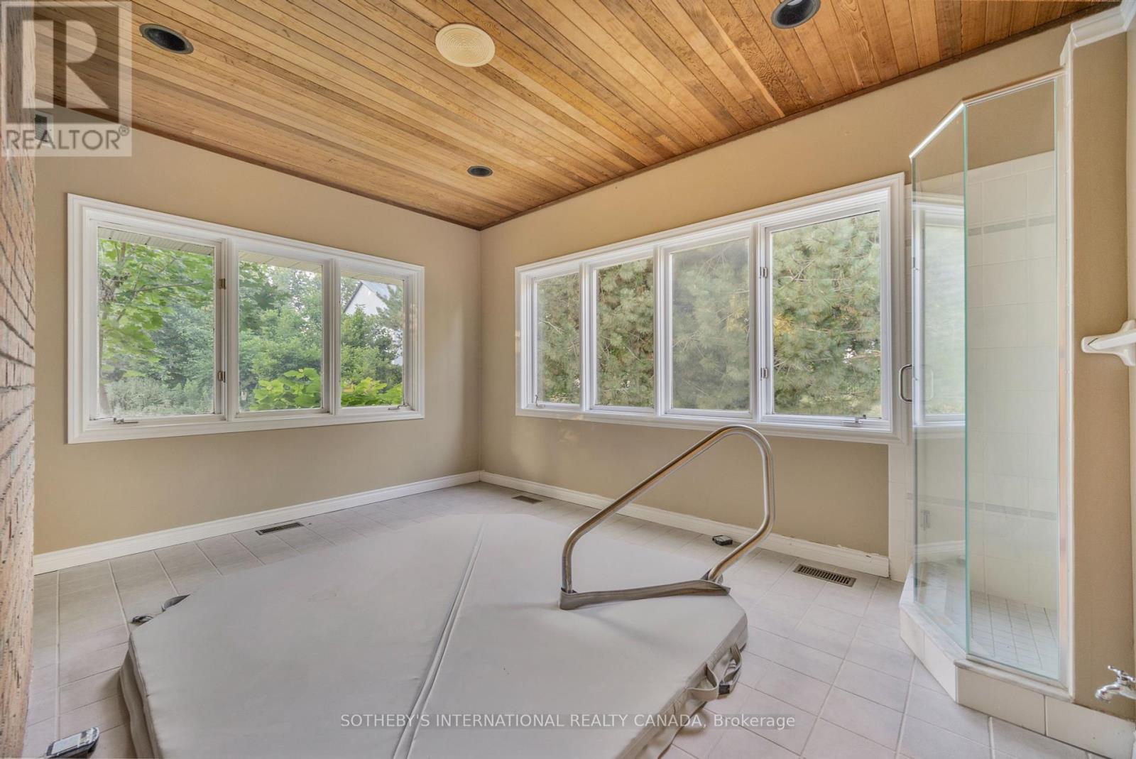 17606 Thorndale Road, Thames Centre, Ontario  N0M 2P0 - Photo 18 - X12424885