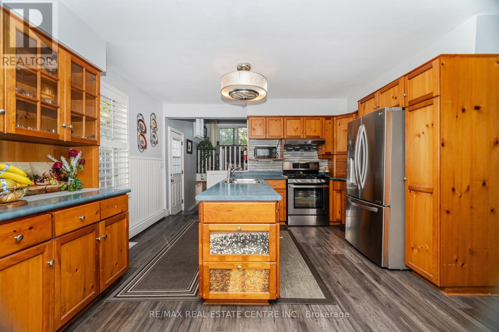 91 E 44th Street, Hamilton, Ontario  L8T 3G9 - Photo 15 - X12424894