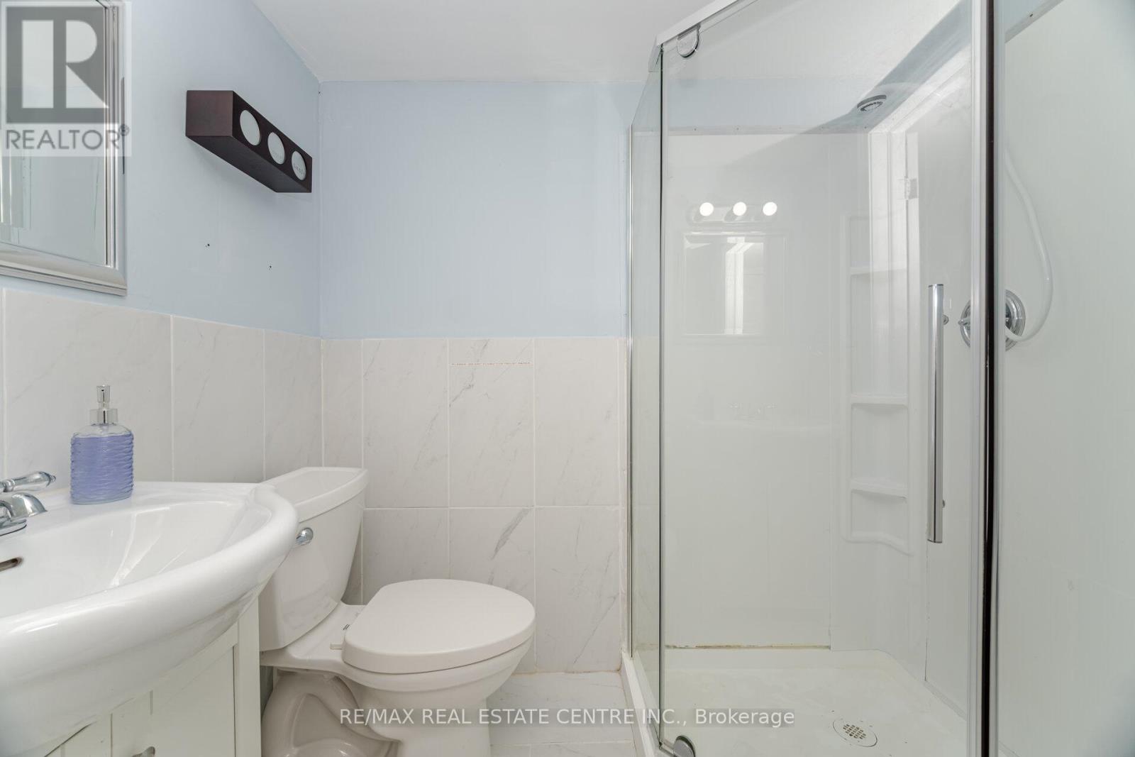 91 E 44th Street, Hamilton, Ontario  L8T 3G9 - Photo 23 - X12424894