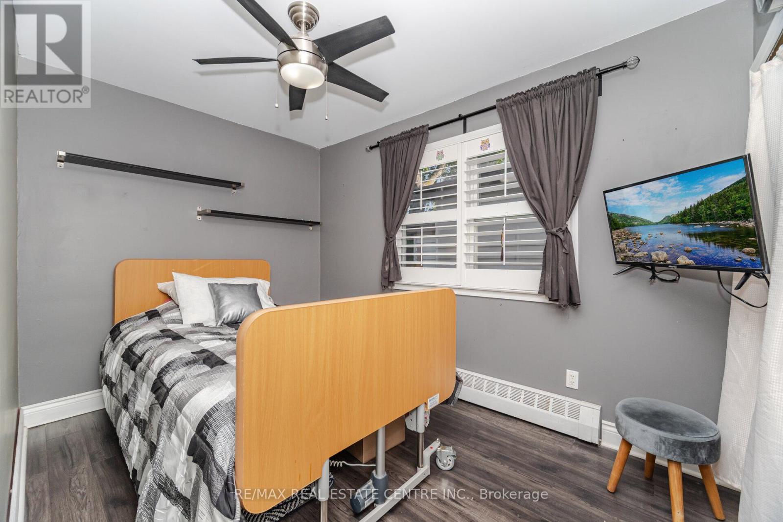 91 E 44th Street, Hamilton, Ontario  L8T 3G9 - Photo 27 - X12424894