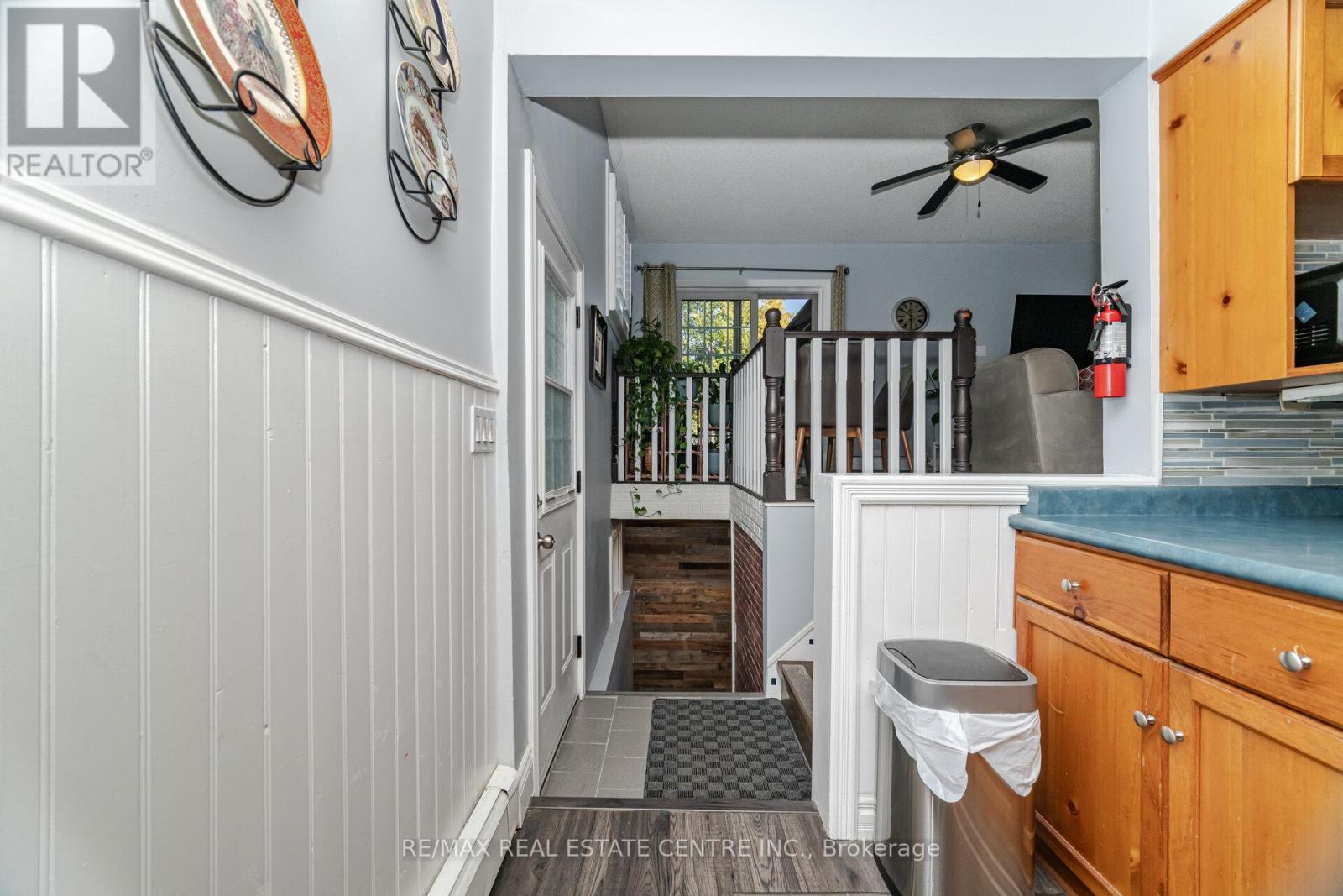 91 E 44th Street, Hamilton, Ontario  L8T 3G9 - Photo 29 - X12424894