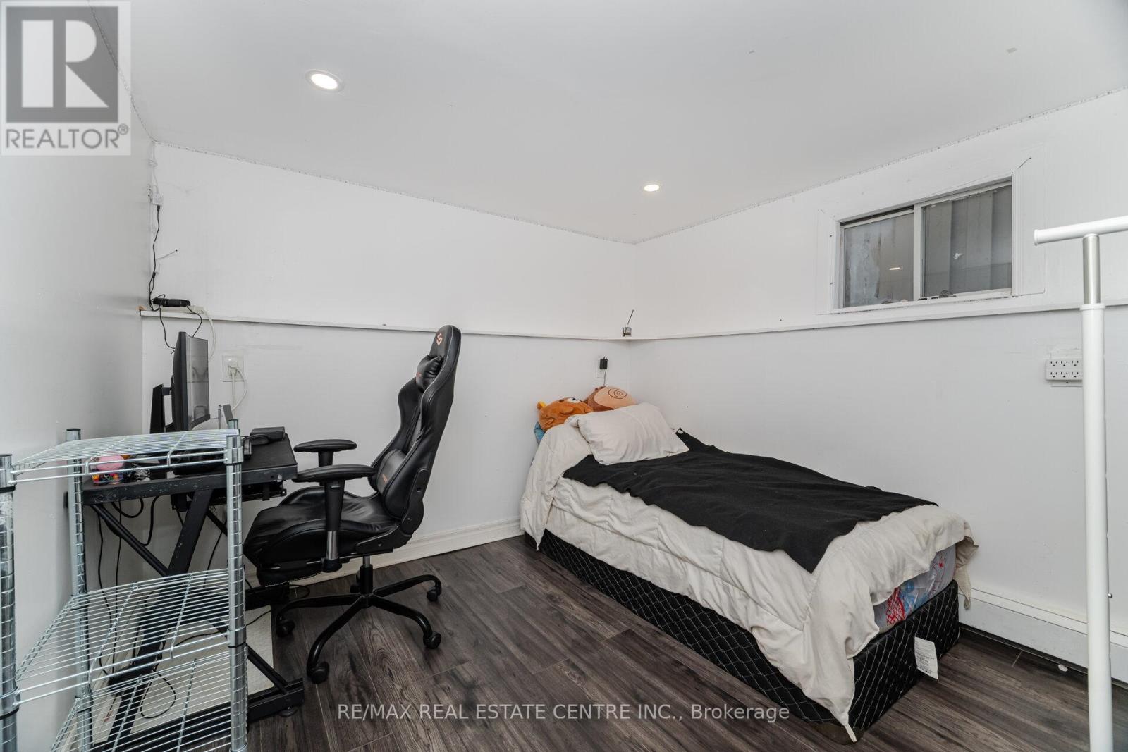 91 E 44th Street, Hamilton, Ontario  L8T 3G9 - Photo 35 - X12424894