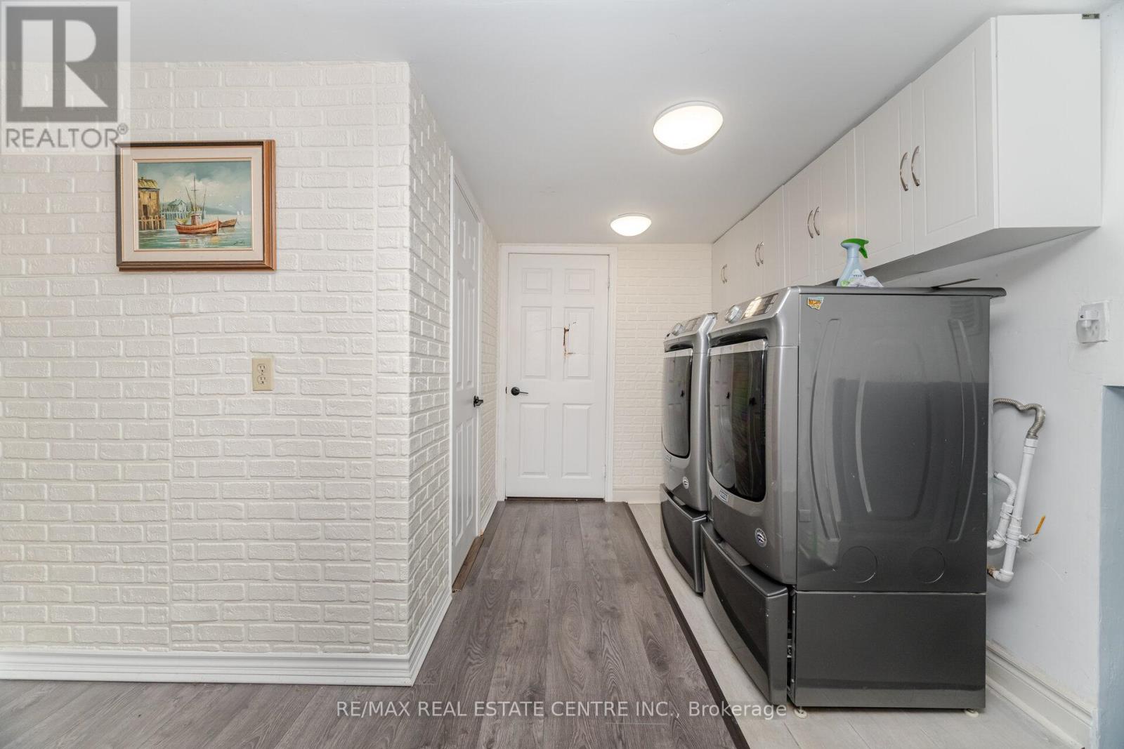 91 E 44th Street, Hamilton, Ontario  L8T 3G9 - Photo 43 - X12424894