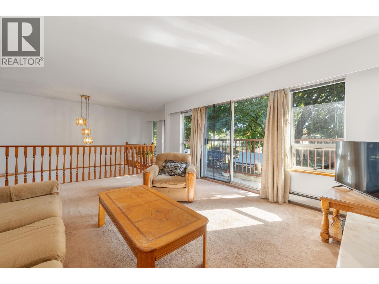 511 E 19th Avenue, Vancouver, British Columbia  V5V 1J8 - Photo 4 - R3051965