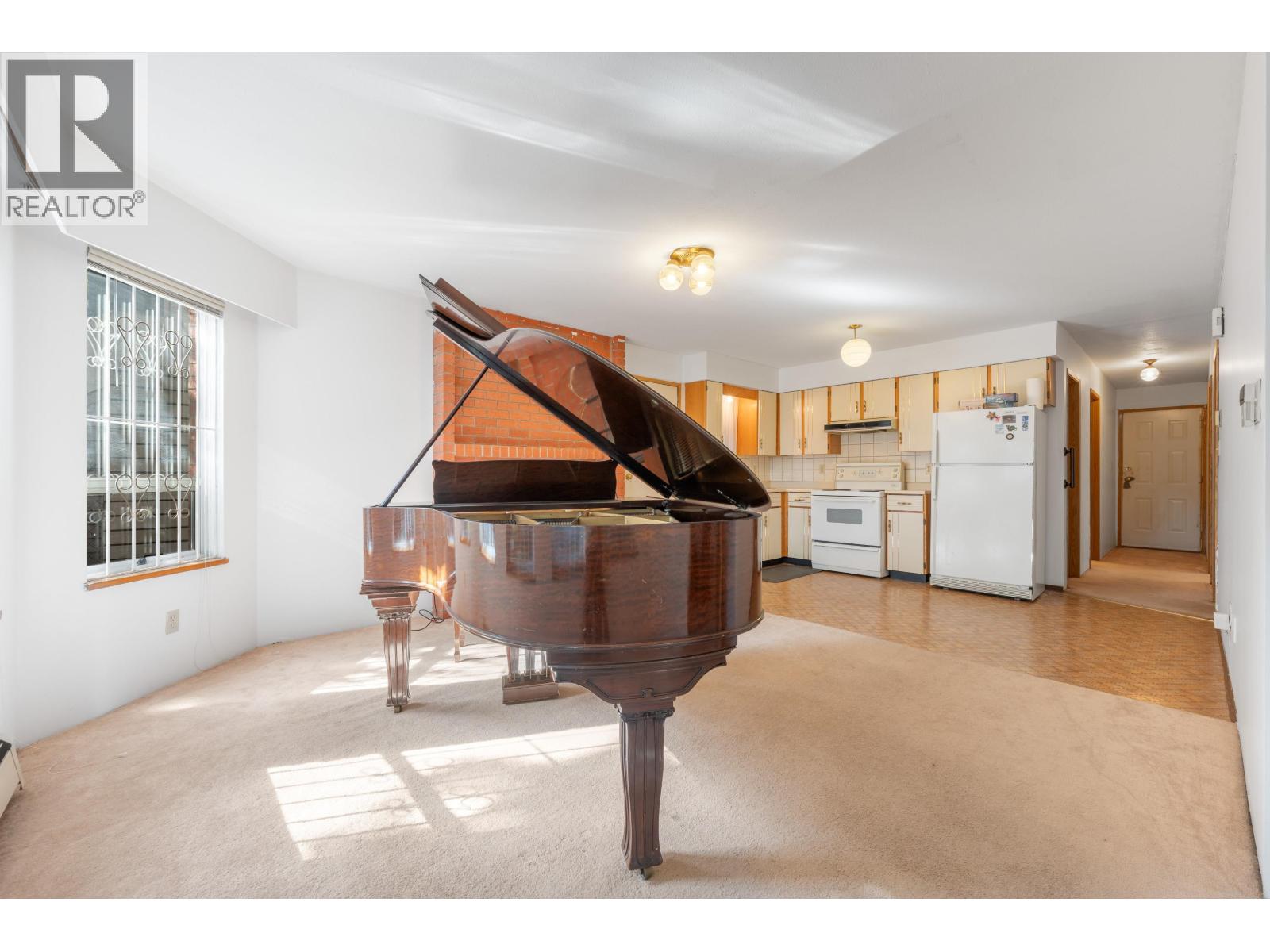 511 E 19th Avenue, Vancouver, British Columbia  V5V 1J8 - Photo 5 - R3051965