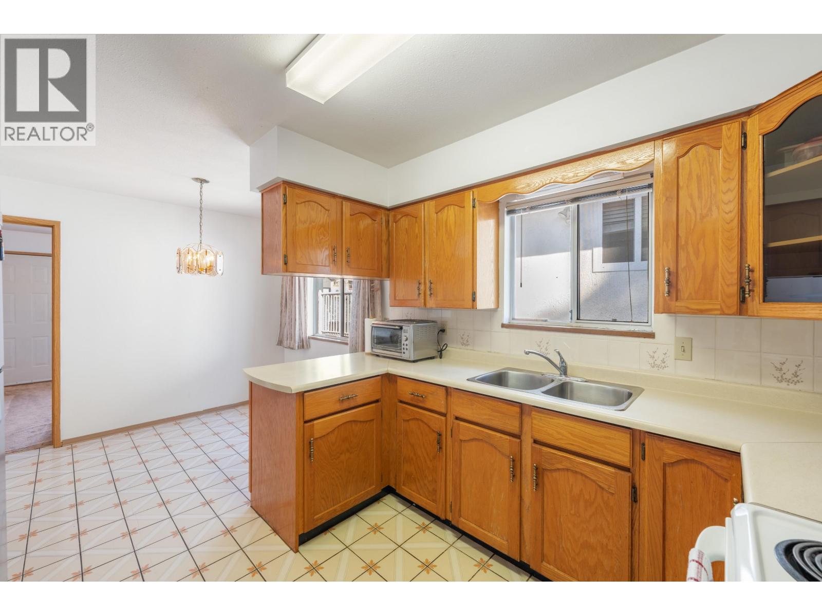 511 E 19th Avenue, Vancouver, British Columbia  V5V 1J8 - Photo 9 - R3051965