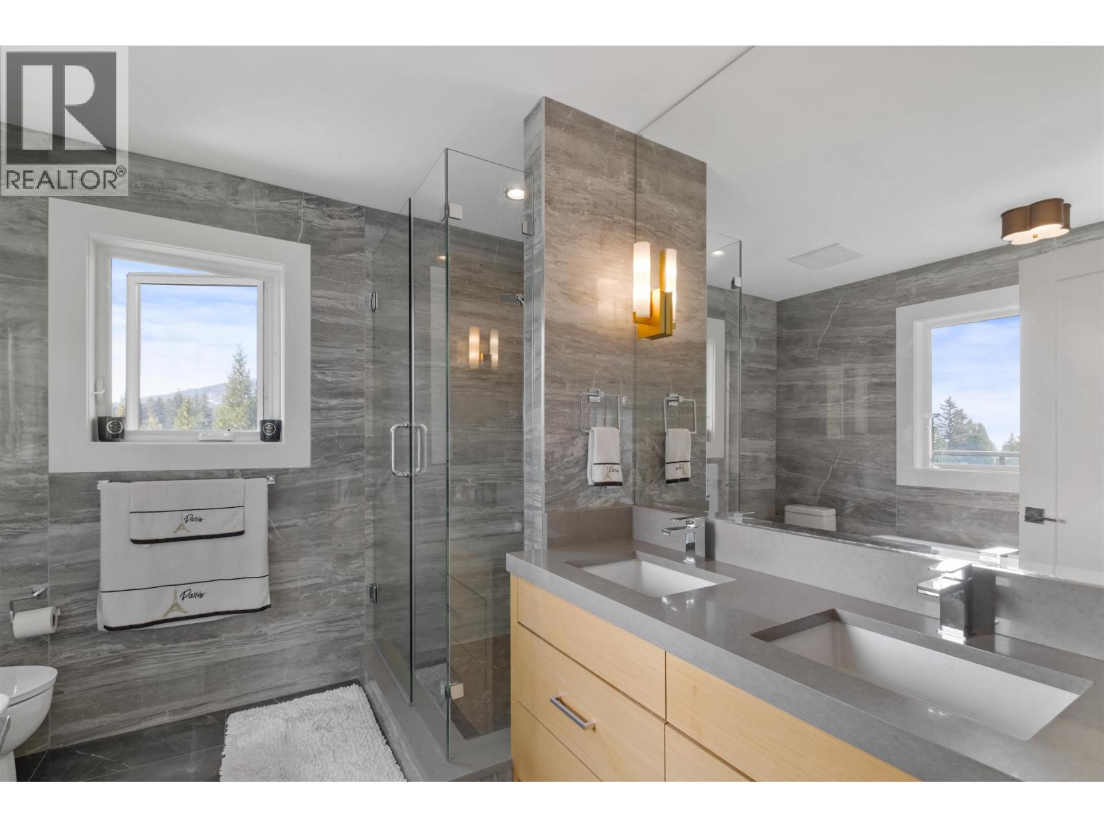 1033 Prospect Avenue, North Vancouver, British Columbia  V7R 2M6 - Photo 15 - R3051970