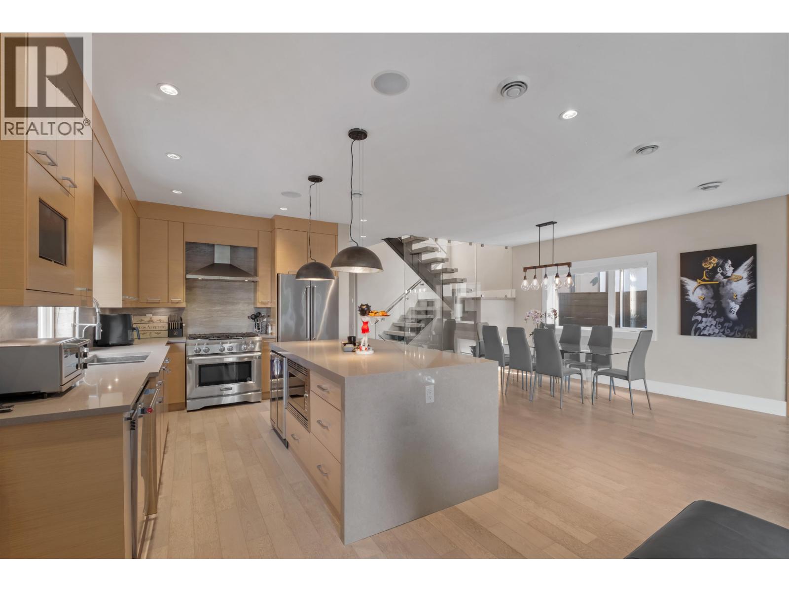 1033 Prospect Avenue, North Vancouver, British Columbia  V7R 2M6 - Photo 8 - R3051970