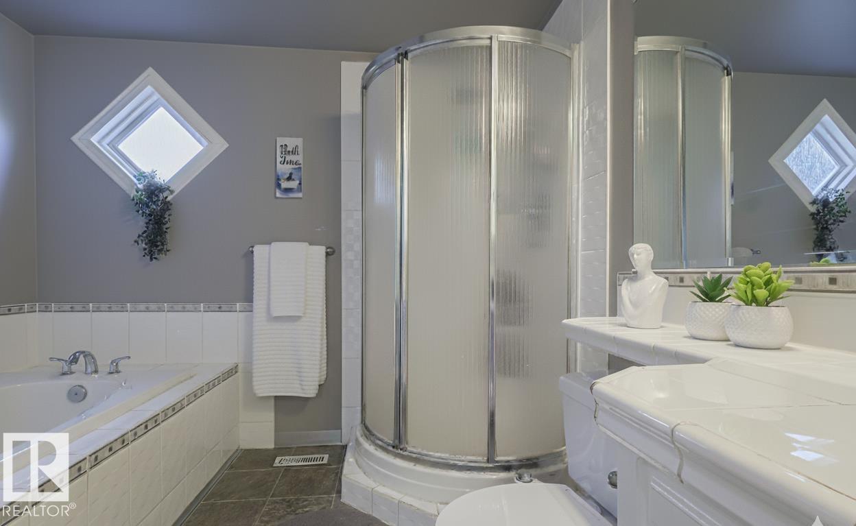 1016 56 St Nw, Edmonton, Alberta  T6L 1Y3 - Photo 9 - E4459261