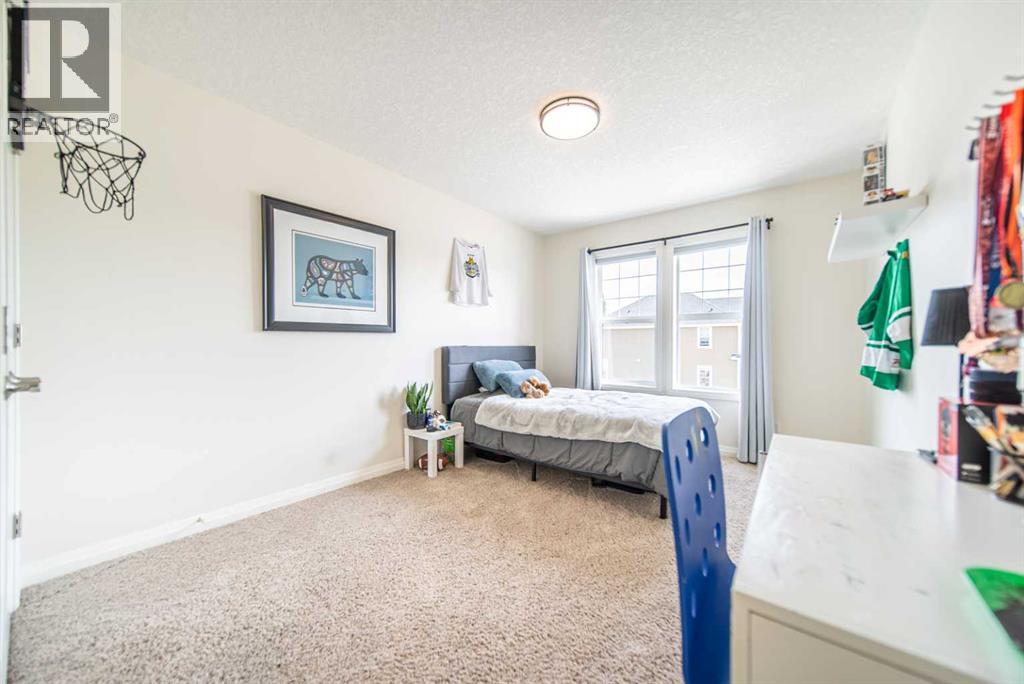 27 Sunset Park, Cochrane, Alberta  T4C 0N4 - Photo 33 - A2241821