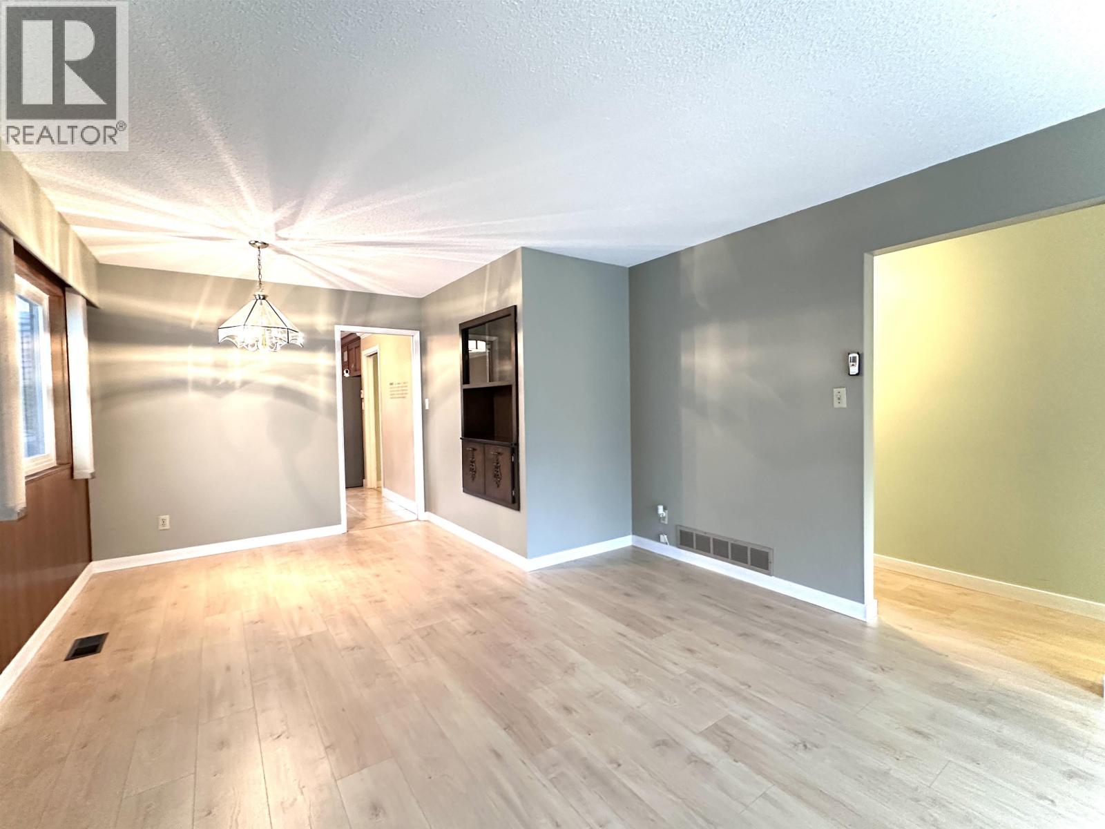 1542 West 65th Ave, Vancouver, British Columbia  V6P 2R1 - Photo 7 - R3051992