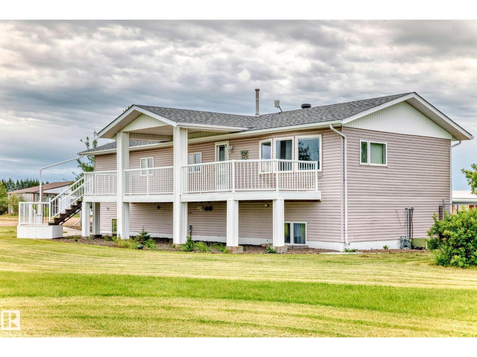 25027 TWP RD 484, Rural Leduc County, Alberta