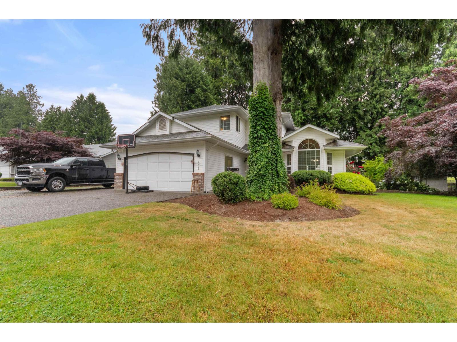 Property at 10030 SUSSEX DRIVE image 2