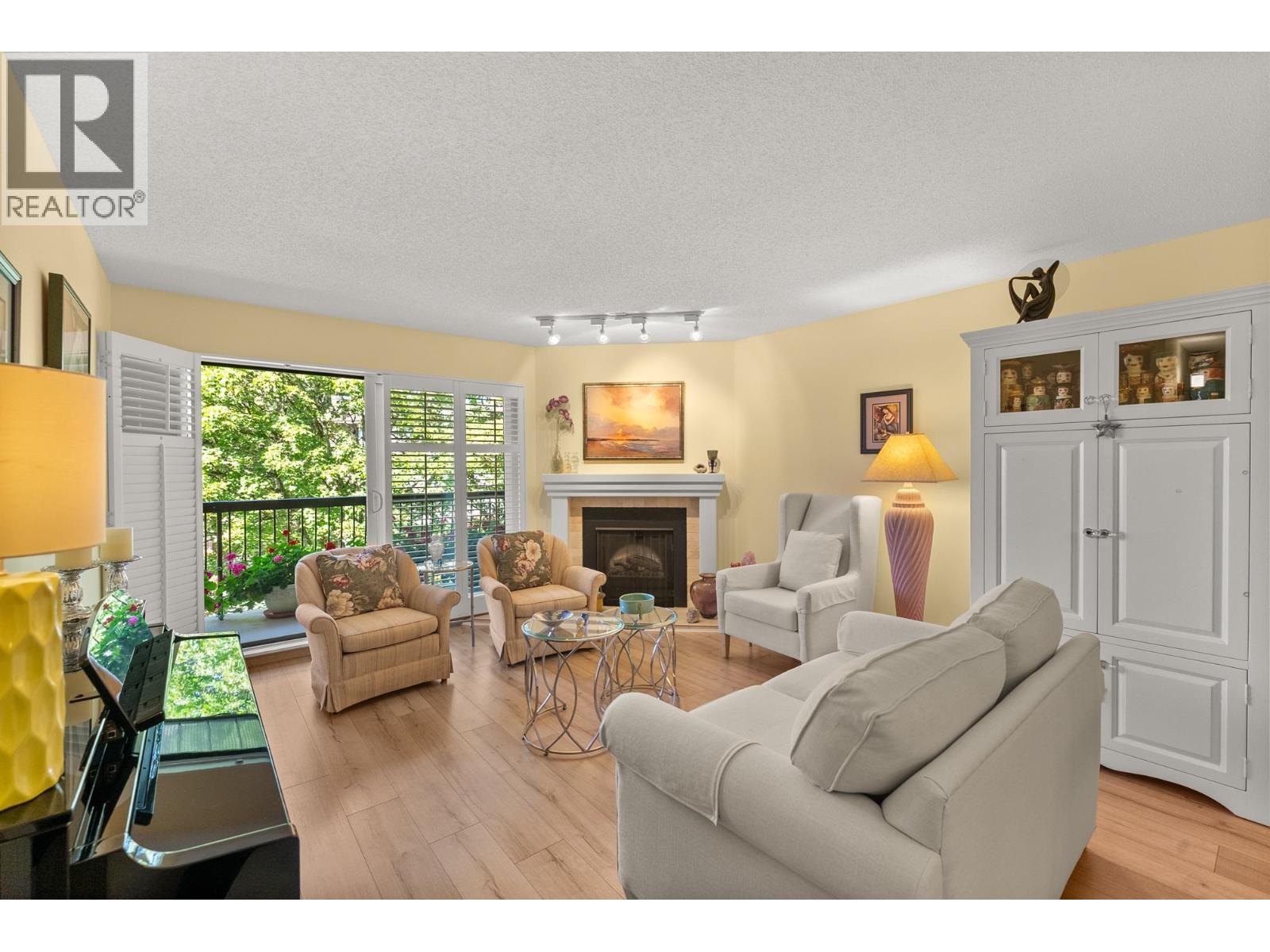 203 10180 RYAN ROAD, Richmond, British Columbia