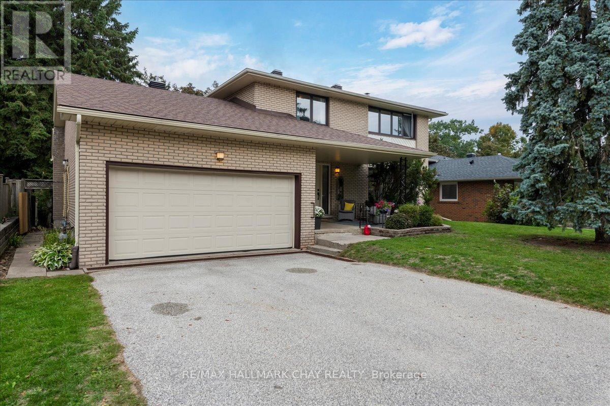 56 Marshall Street, Barrie, Ontario  L4N 3S7 - Photo 32 - S12424623