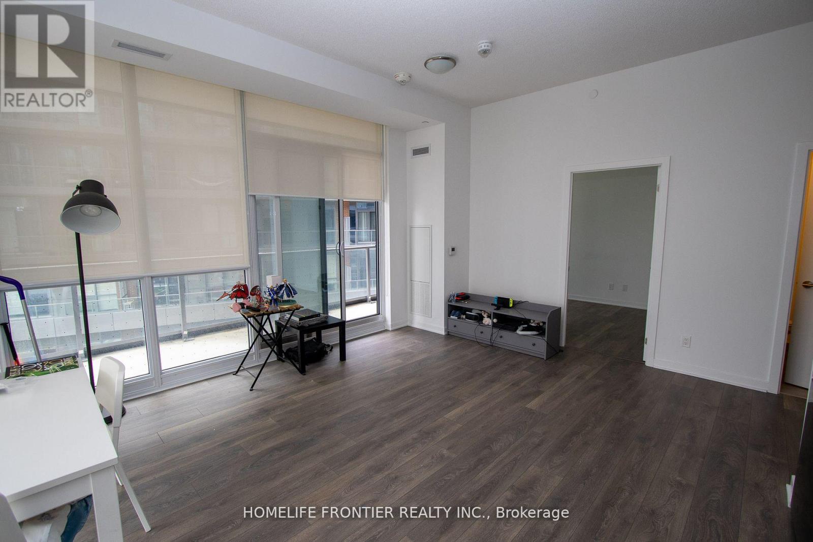 315 - 38 Forest Manor Road, Toronto, Ontario  M2J 1M1 - Photo 2 - C12424919