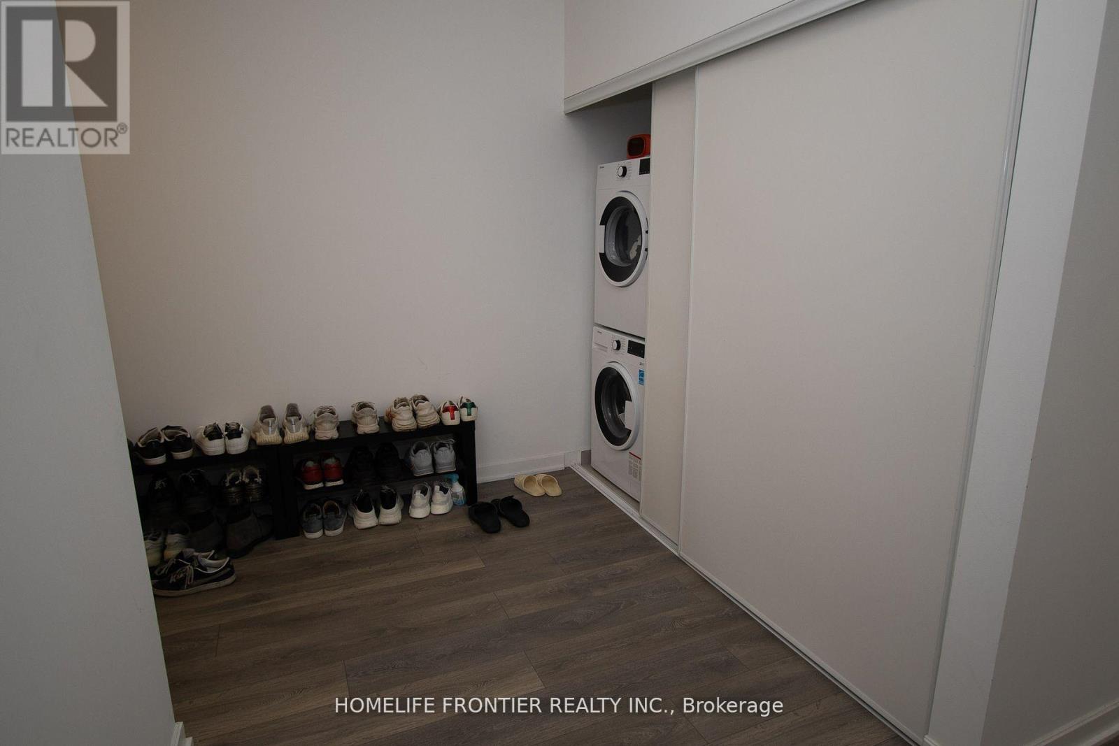 315 - 38 Forest Manor Road, Toronto, Ontario  M2J 1M1 - Photo 6 - C12424919