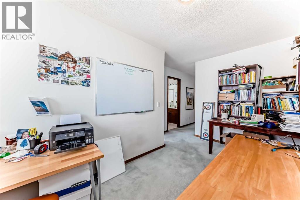 12 Stradwick Rise Sw, Calgary, Alberta  T3H 3H1 - Photo 29 - A2232962