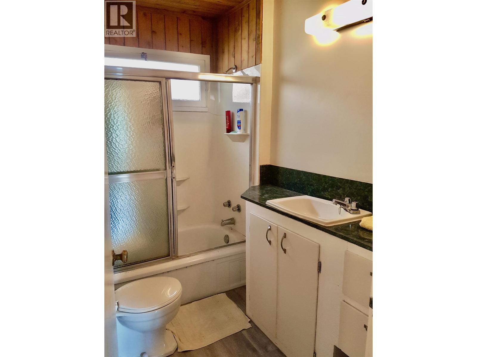 75 Highland Drive, Bella Coola, British Columbia  V0T 1P0 - Photo 7 - R3051214