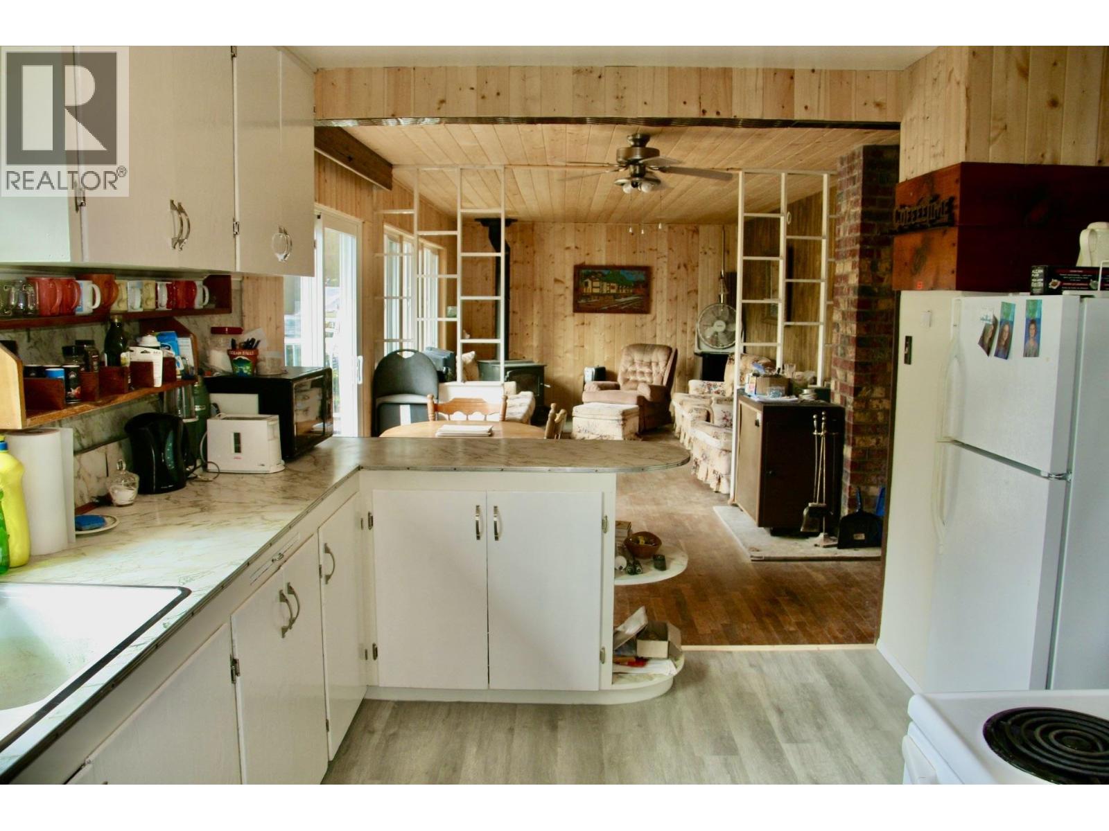 75 Highland Drive, Bella Coola, British Columbia  V0T 1P0 - Photo 15 - R3051214