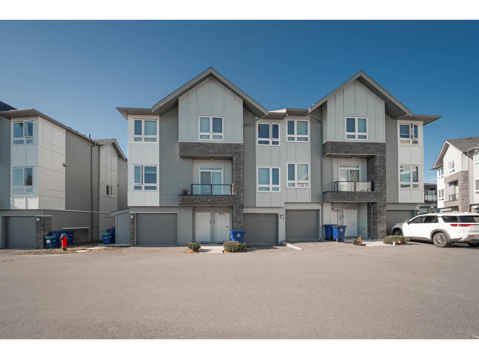 12 3323 Rockhill Place, Abbotsford, British Columbia  V2T 0J9 - Photo 1 - R3051078