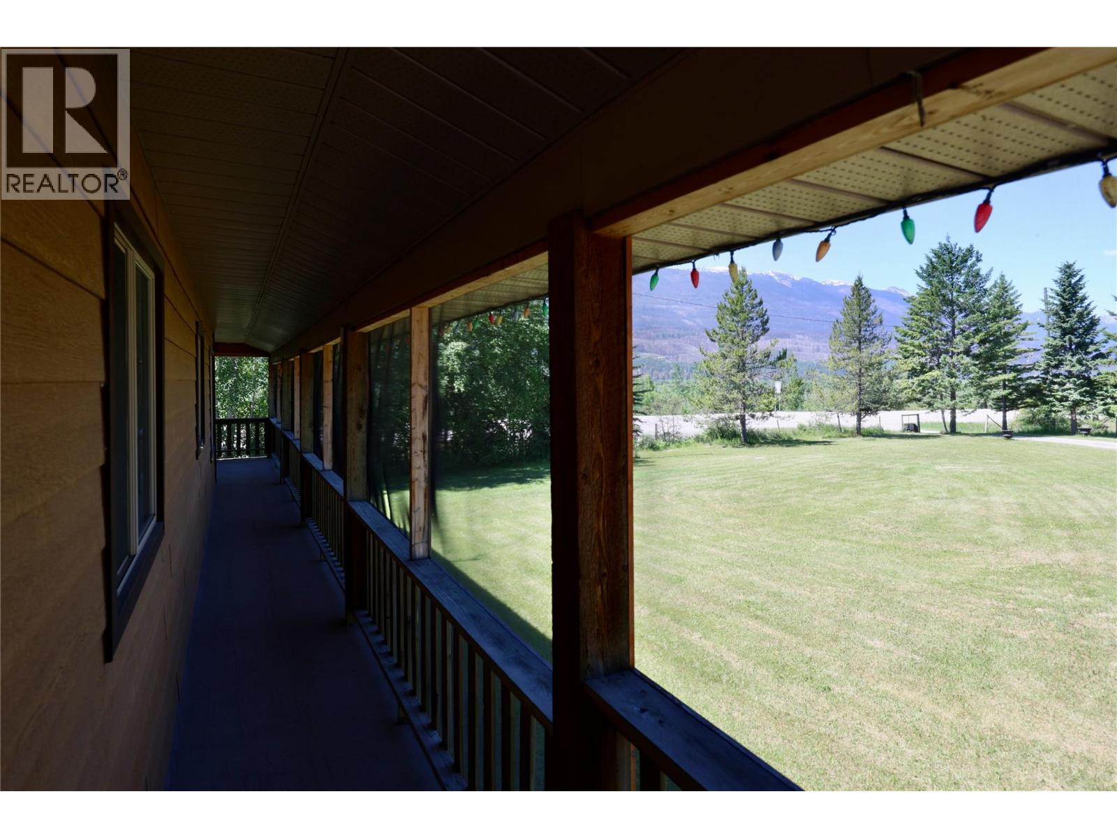 3049 95 Highway, Golden, British Columbia  V0A 1H2 - Photo 7 - 10351788