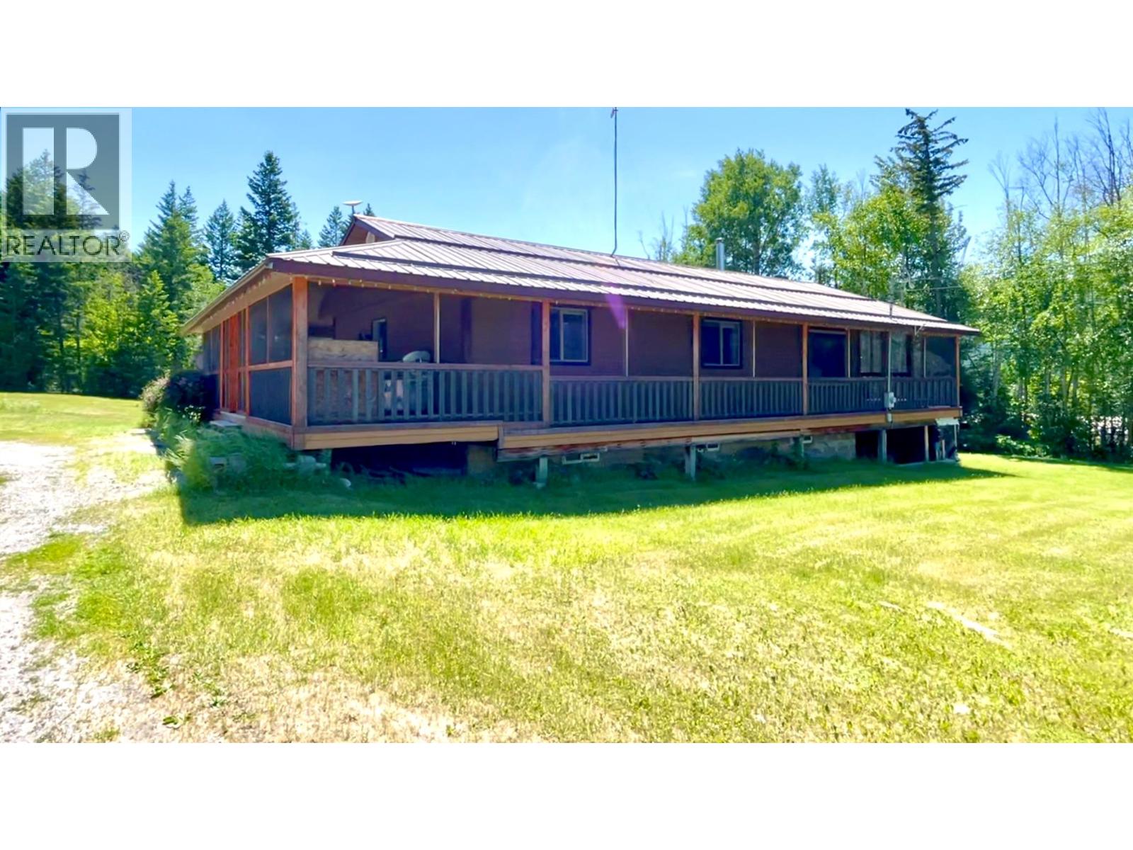 3049 95 Highway, Golden, British Columbia  V0A 1H2 - Photo 13 - 10351788