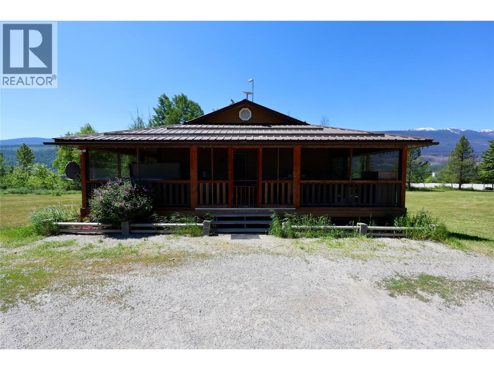 3049 95 Highway, Golden, British Columbia  V0A 1H2 - Photo 12 - 10351788