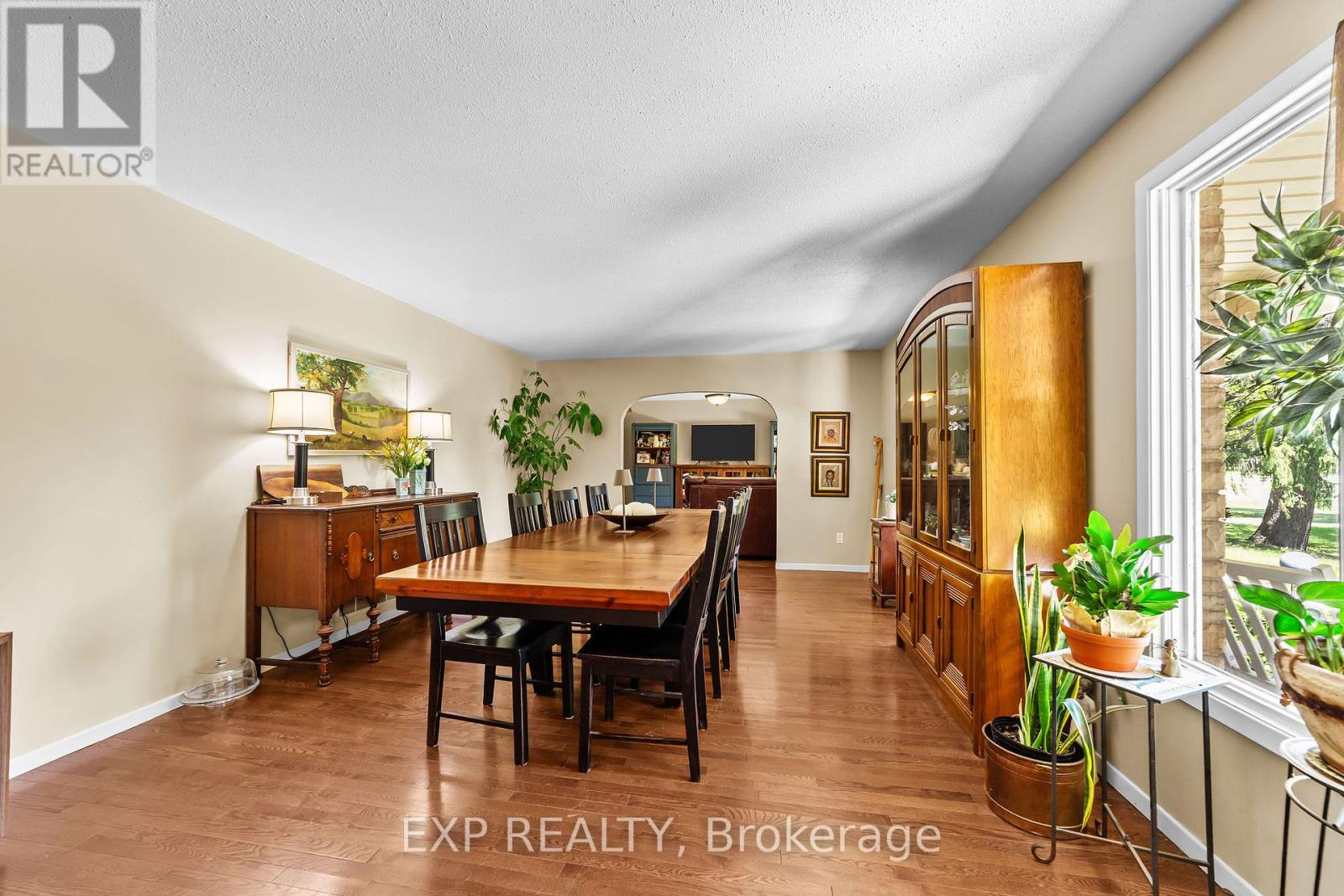 5855 Cook Road, Middlesex Centre, Ontario  N6P 1P3 - Photo 10 - X12424987
