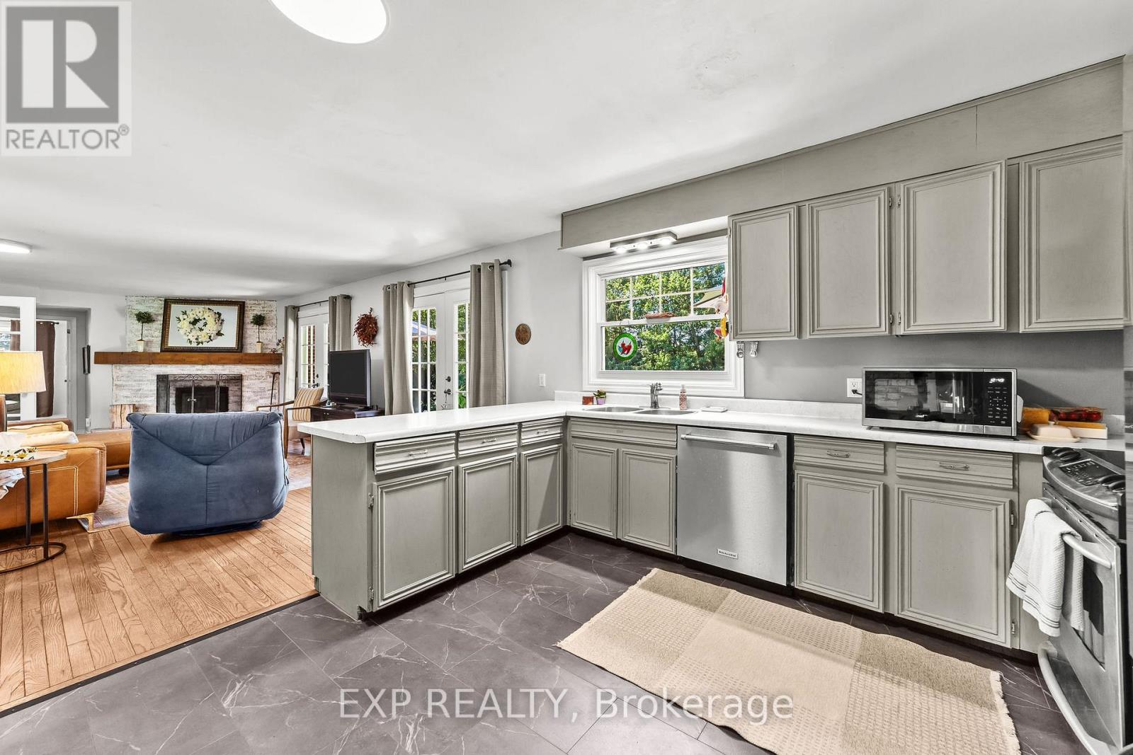 5855 Cook Road, Middlesex Centre, Ontario  N6P 1P3 - Photo 13 - X12424987